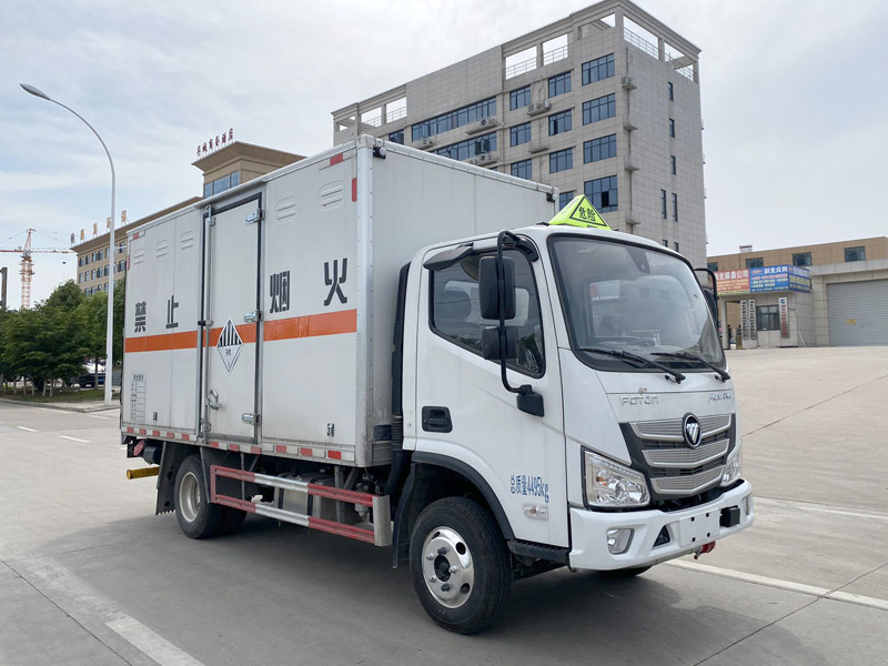 雜項(xiàng)危險(xiǎn)物品廂式運(yùn)輸車，運(yùn)輸車，運(yùn)輸車廠家，楚勝集團(tuán)