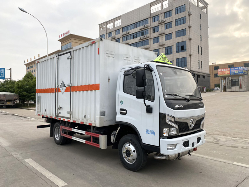 雜項(xiàng)危險(xiǎn)物品廂式運(yùn)輸車，廂式運(yùn)輸車，楚勝汽車集團(tuán)